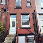 Leeds Serviced Accommodation - Spacious 3 Bed Home - Close To City Centre - Business & Contractor Stay Vakantiehuis