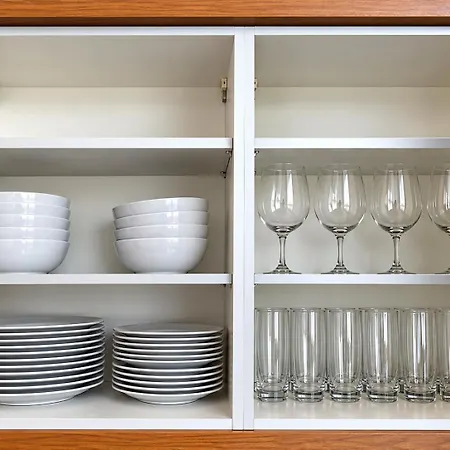 Group Stay -Contractors, Council Guests, Families-Home For 10 - Parking, Full Kitchen - Royal Armouries-Elland Road *