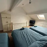 Modern Leeds 3Br Stay - Sleep 10 - Free Parking & Fast Wifi - Close To City Centre - Perfect For Families-Business & Contractor Leeds (West Yorkshire)
